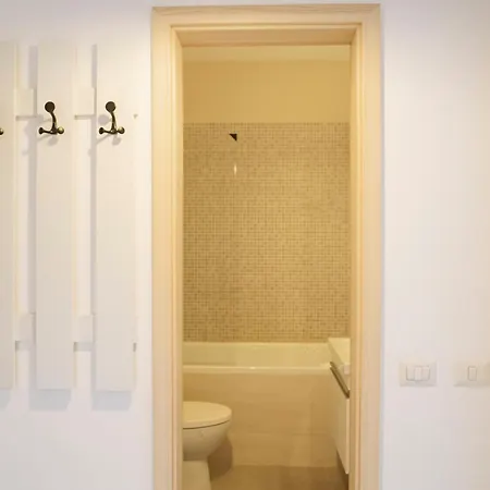 Nexus Noir Carol * בוקרשט