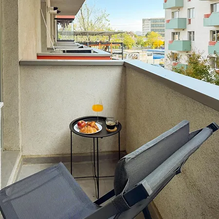 Nexus Noir Carol * Bucarest