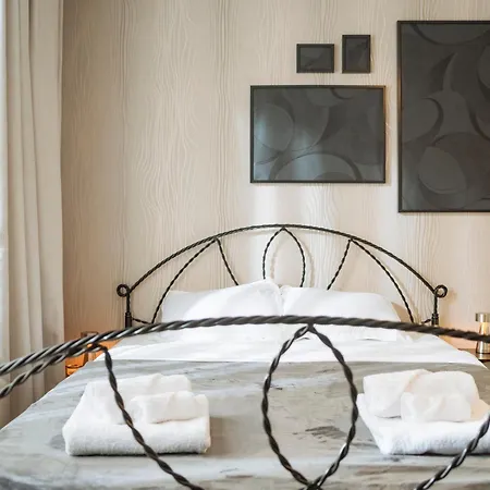 Nexus Noir Carol Appartement