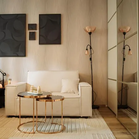 アパート Nexus Noir Carol *